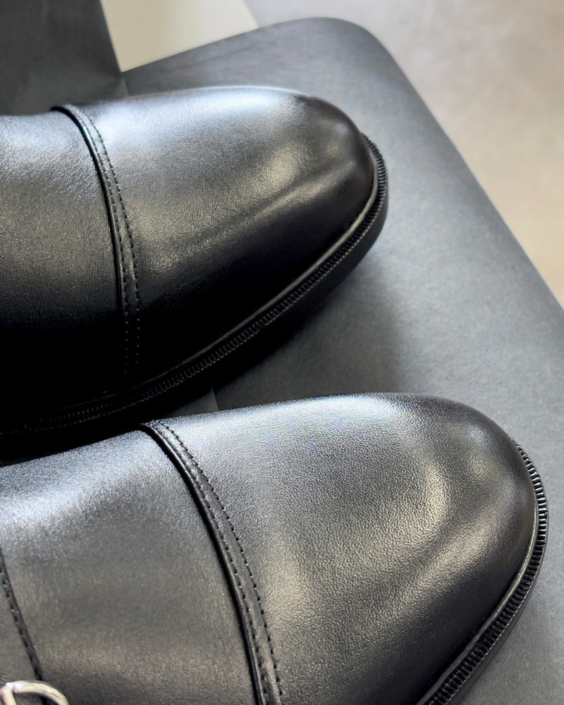 Monks Black