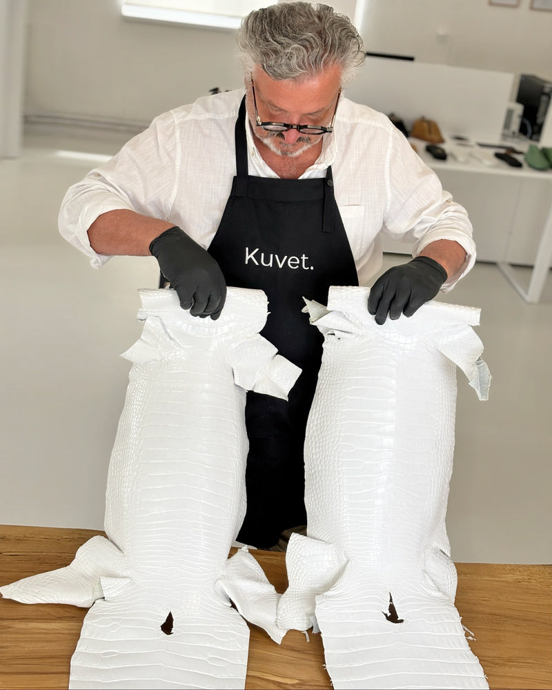 Sneakers VS Croco